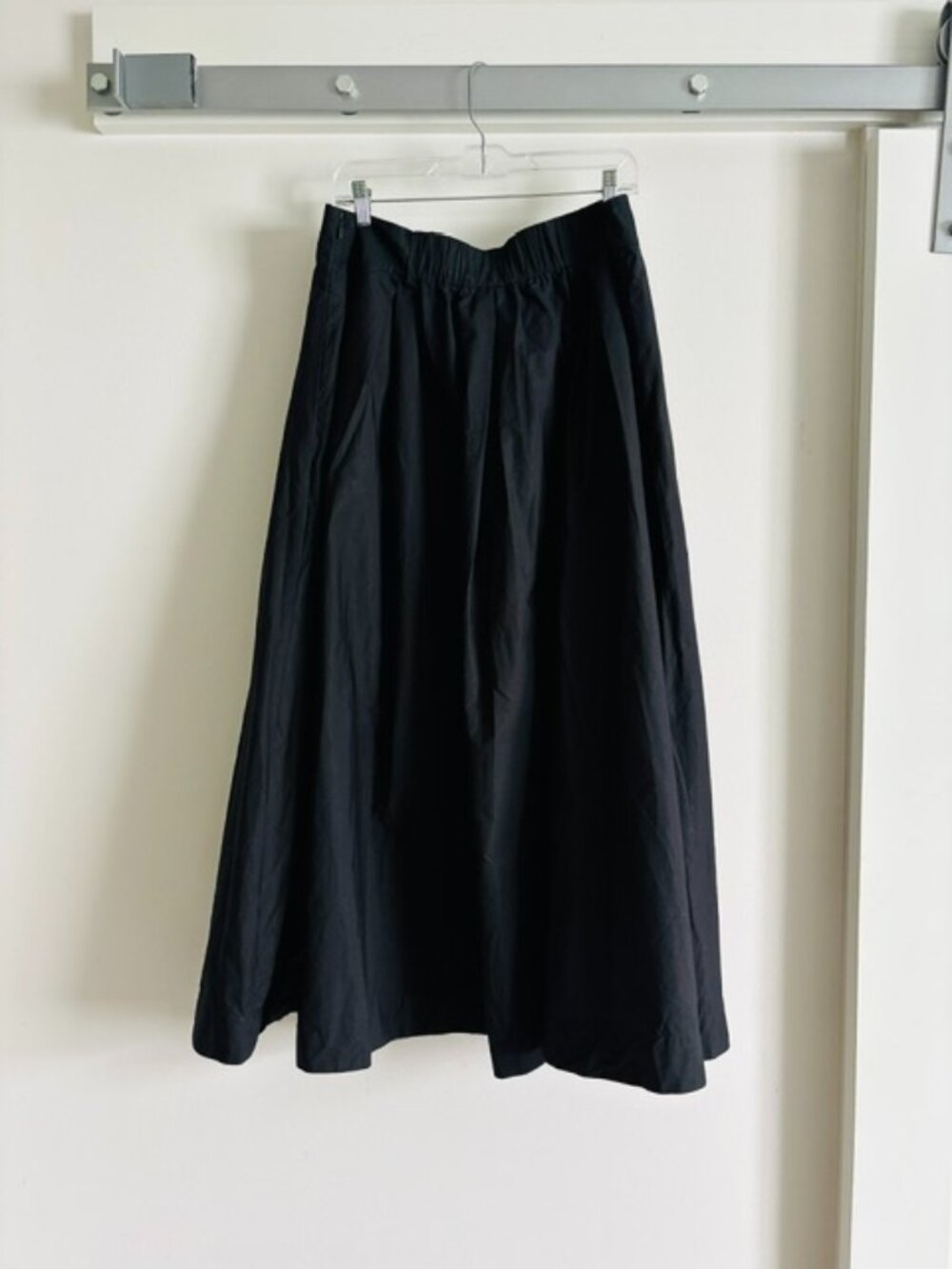Gibson & Latimer Woven Poplin High Rise Pleated A-Line Flounce Maxi Skirt NWT - Picture 3 of 5